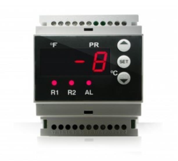 AKO 15226 controllore di refrigerazione, 2 relè, 230V, guida DIN
