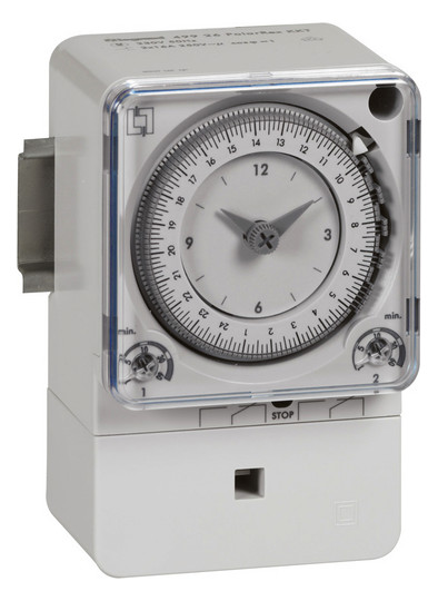 Interruptor horario analógico Legrand Polarrex KKT 230V