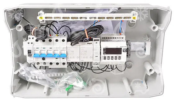 elektroinstallation, verteilerschrank, schalteinheit, drahtverkabelung, relaismodul