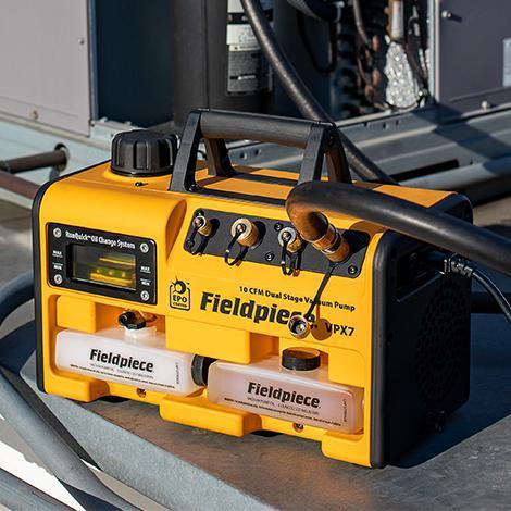 Vakuumpump med RunQuick™-oljebytessystem 10 CFM 280 l/min VPX7EU FIELDPIECE A2L-godkännande