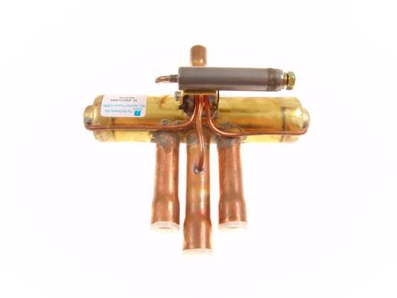 Zawór zwrotny Ranco czterodrogowy V2-401, R407C, R410A, 1/2"- 3/8" - niedostępny, zastąpiony przez RV02AD08060000