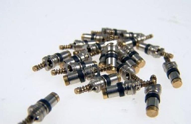 Filling nozzle (Schrader valve insert, valve core) - Valve 1/4" M, R134a, R404A, R407C, 60 bar, 83959/A1