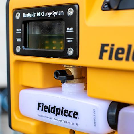 Vacuum pump with RunQuick™ oil change system 8CFM 220 l/min VP87EU FIELDPIECE A2L approval