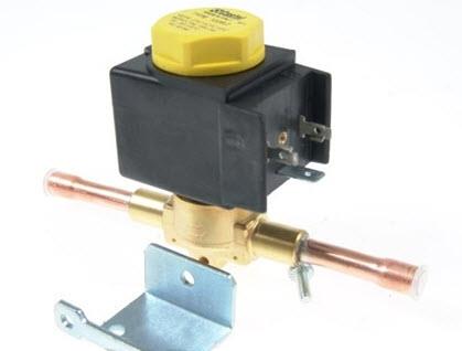 Solenoid Valve Castel, NC, flare Connection 3/8”, with Coil, 1064/3A6
