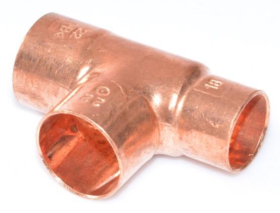 La pieza en T de cobre reduce i / i / i 22-22-18 mm