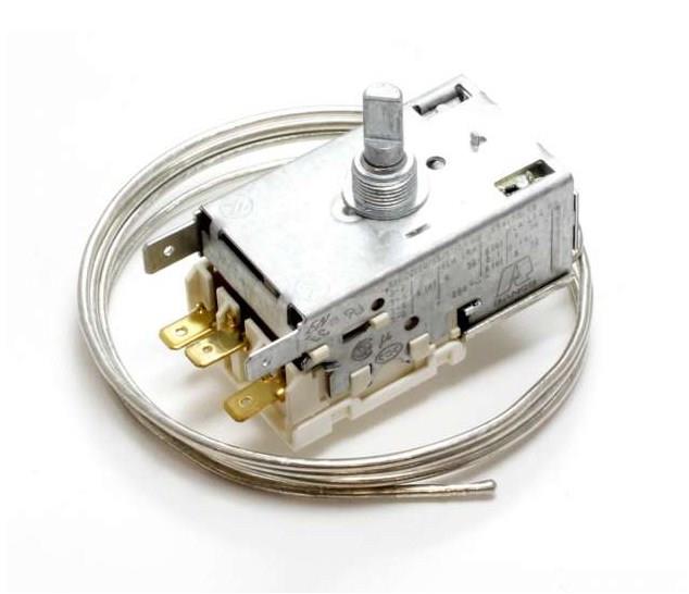 Thermostaat RANCO K59-L1029, voor tweedeurs koelkast, met 3 contacten, beugel en knop.