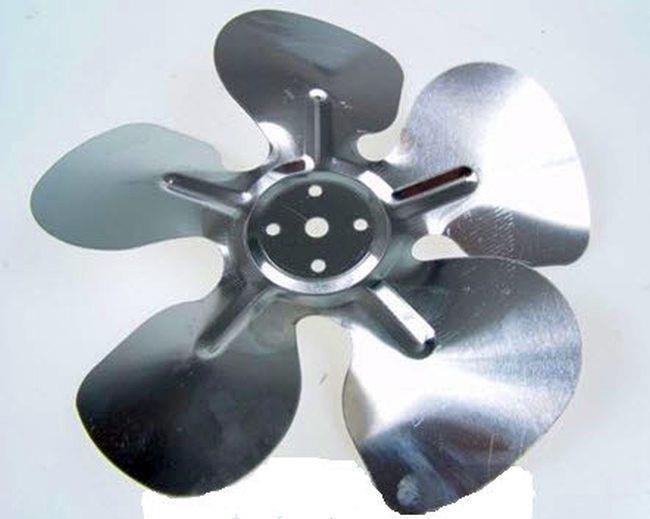 Fan blade, AL, D = 230 mm pushing / 28° (B)